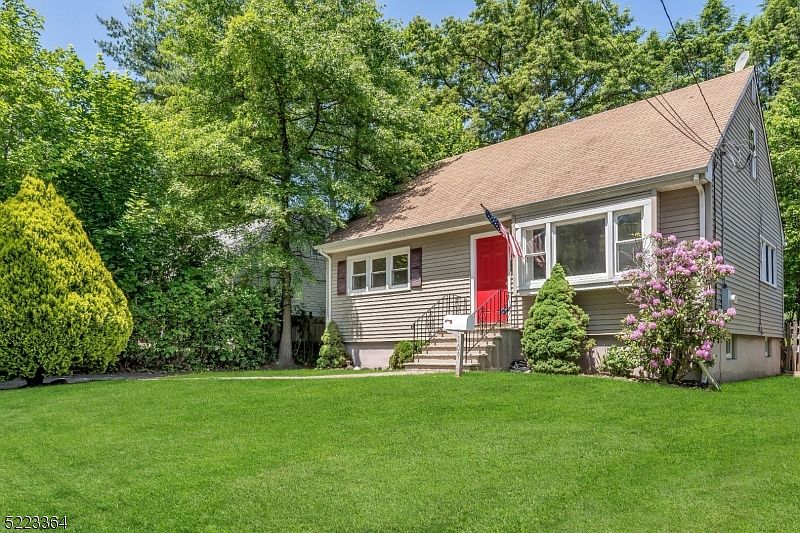 1st image of 109 Bergen Ave