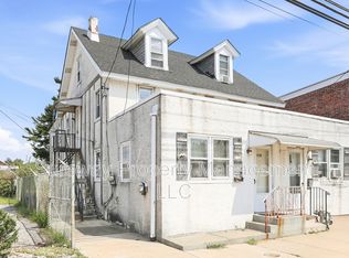 311 Green St APT B, Marcus Hook, PA 19061