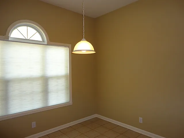11447 Drabble Ln — Photo 4