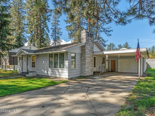 210 Woodland Dr, Pinehurst, ID 83850