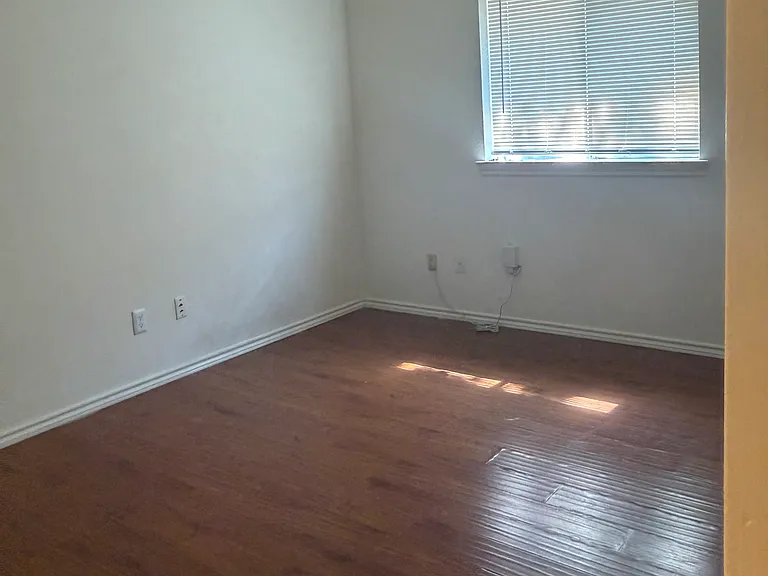 1709 Hatherly Dr — Photo 12