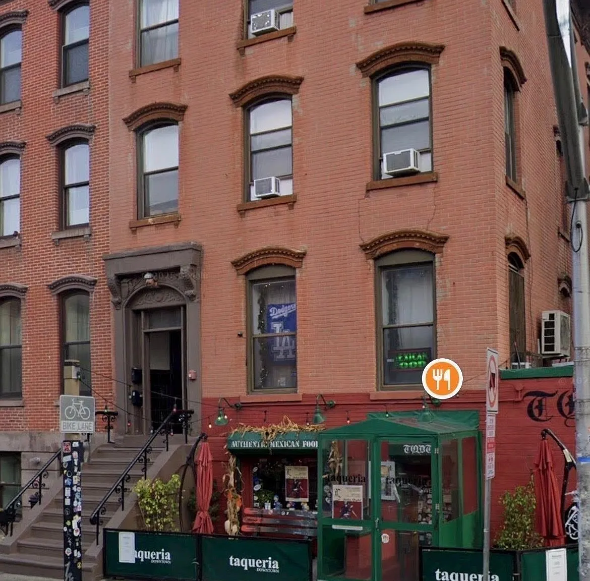 2 bed, 1.0 bath, $3,600 — Photo 1