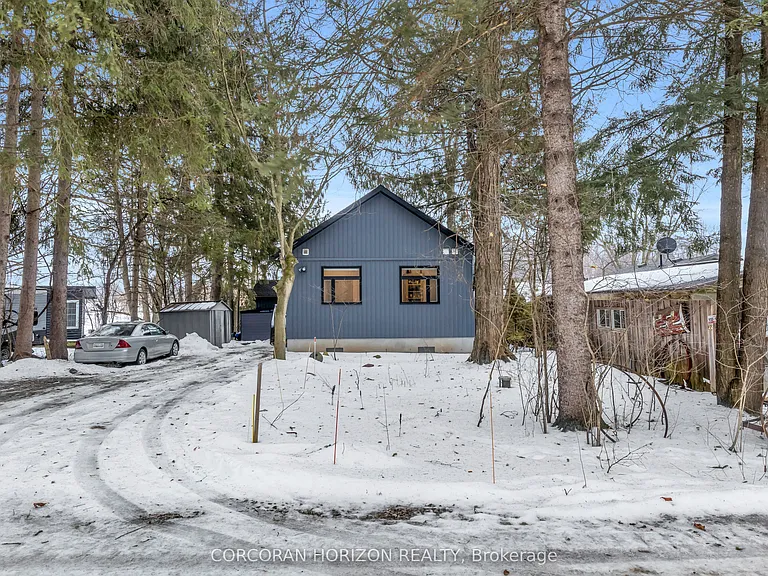 21 Cottage Ln — Photo 3
