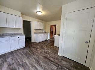 318 Marquette Rd, Machesney Park, IL 61115