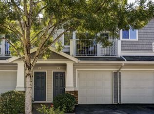 13706 SW Hall Blvd APT 4, Tigard, OR 97223