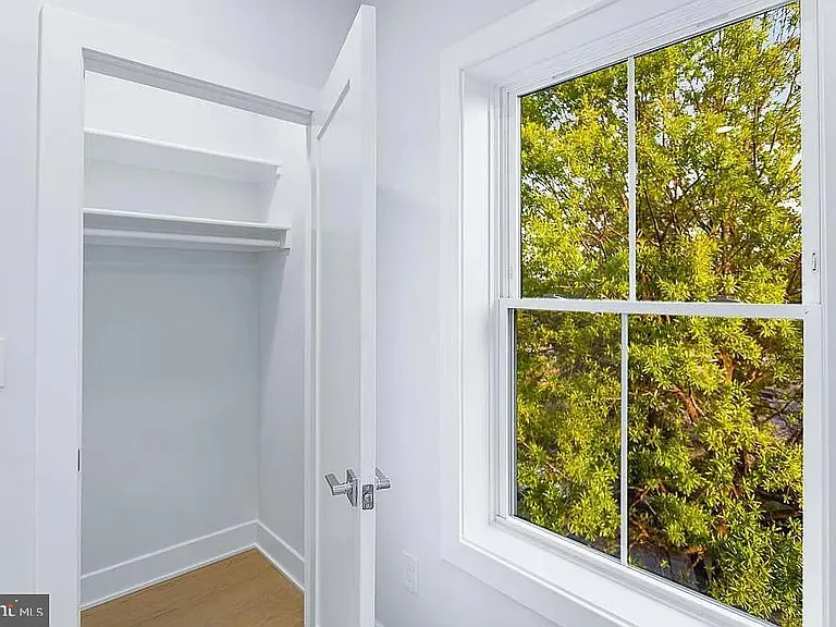 1109 Fern St NW #301 — Photo 4