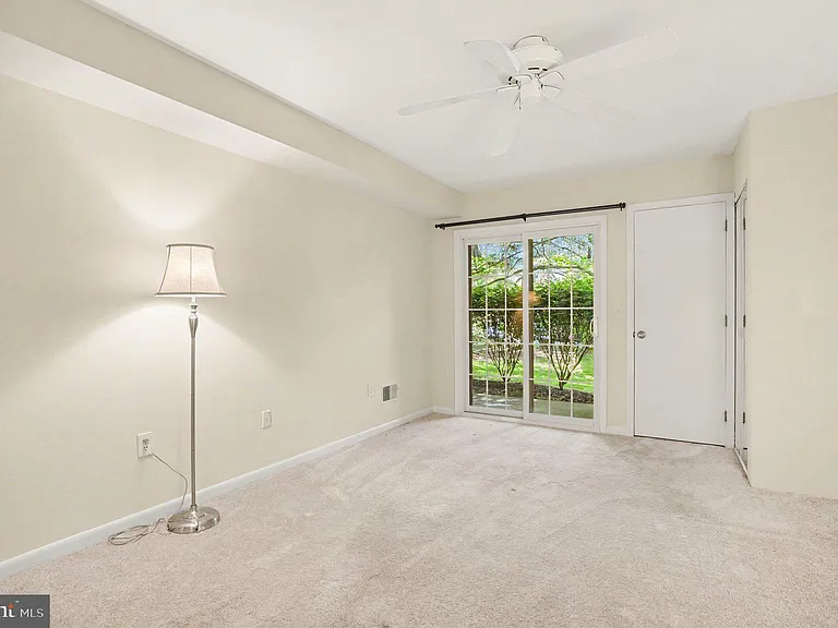 205 Valley Stream Ln #205 — Photo 15