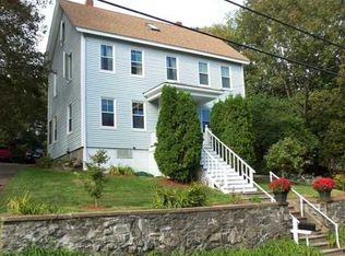 14 Love Ln, Kittery, ME 03904