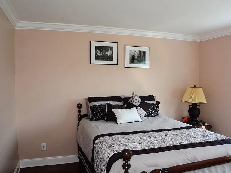 Wellesley Dr — Photo 12