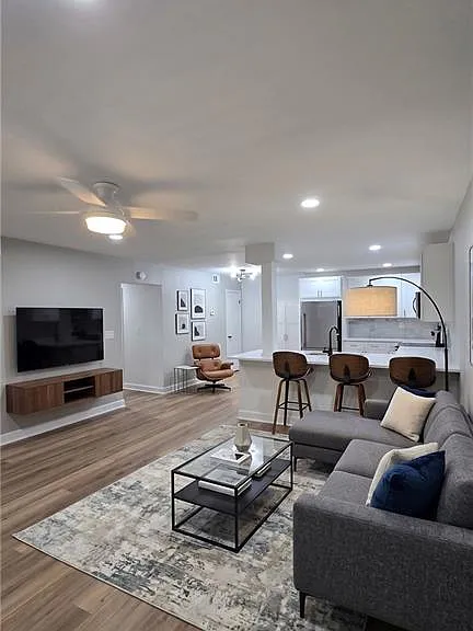 3095 Colonial Way #K — Photo 4