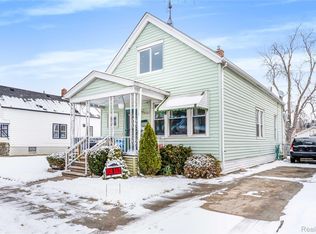 5424 Bingham St, Dearborn, MI 48126