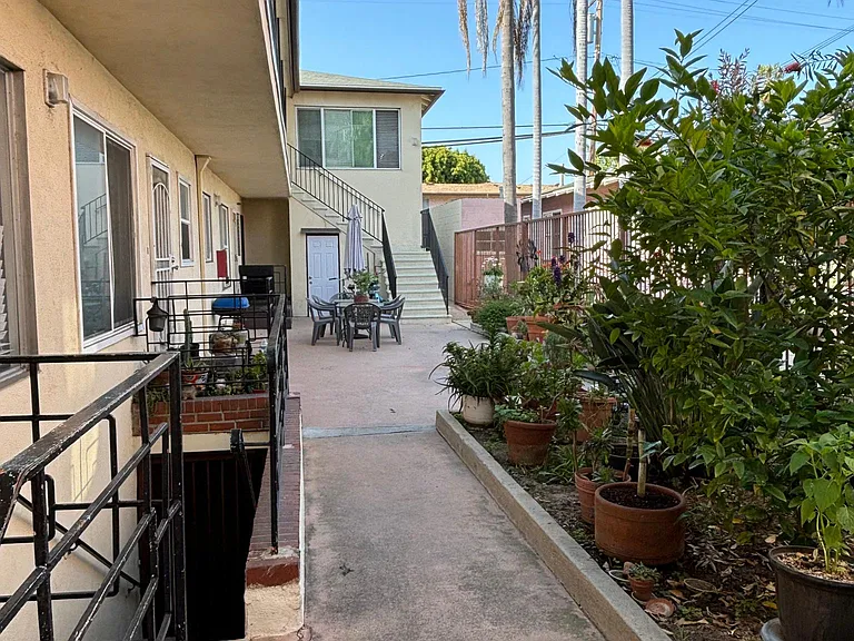 1015 E Ocean Blvd #17 — Photo 24