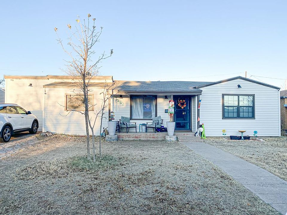 1st image of 3202 Redwood Dr