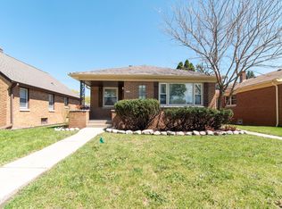 5042 N 68th St, Milwaukee, WI 53218