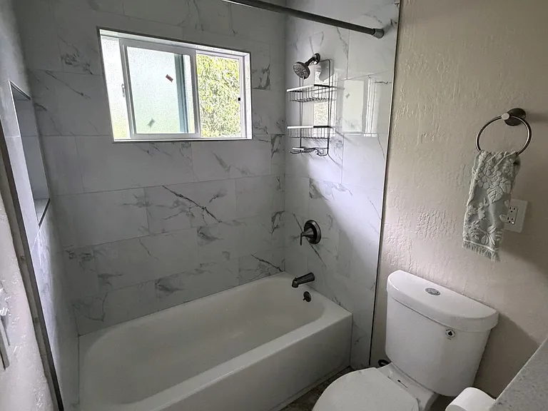 318 Chestnut St #5 — Photo 62