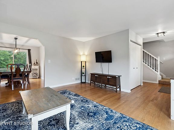 2nd image of 18732 W Jasmine Ct