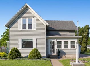 710 N 6th St, Lake City, MN 55041