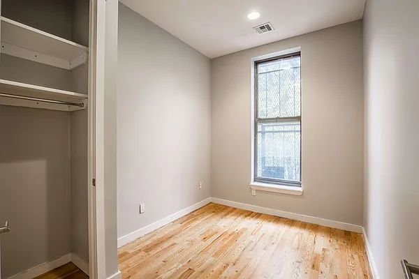 Rented by Nooklyn NYC LLC | media 20