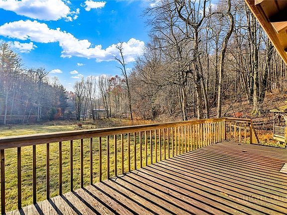 3rd image of 1451 Elliott Road