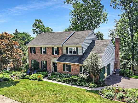 2nd image of 4508 Edgewood Dr