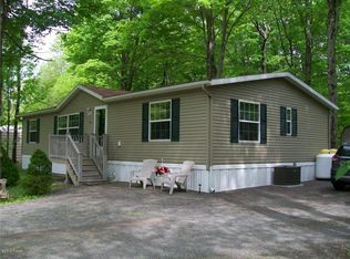 3 Madison Est, Moscow, PA 18444