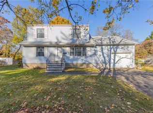 45 Carolina Dr, New City, NY 10956