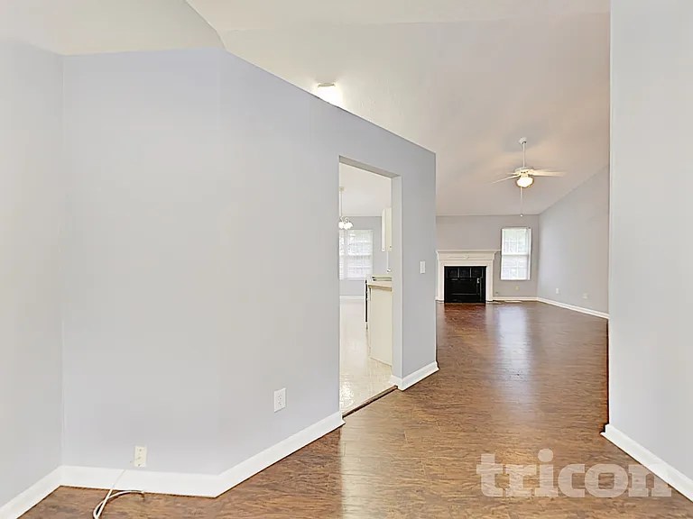 2331 Sandspring Dr SW — Photo 4