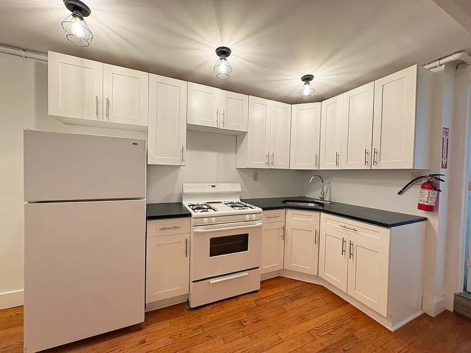 31 Pearsall Ave #2