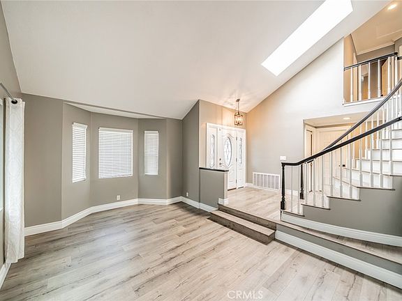 5th image of 9805 Liberty St