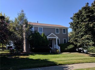 1 Georges Ct, Warwick, NY 10990