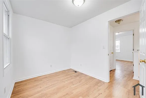 4614 Josephine St — Photo 15