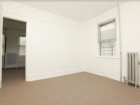 4th image of 13949 87th Ave #2