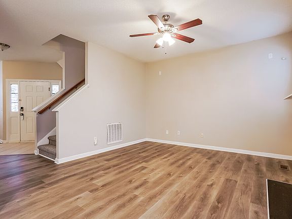 5th image of 112 Norrostown Pl