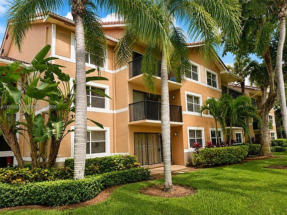 5th image of 8801 Wiles Rd APT 307