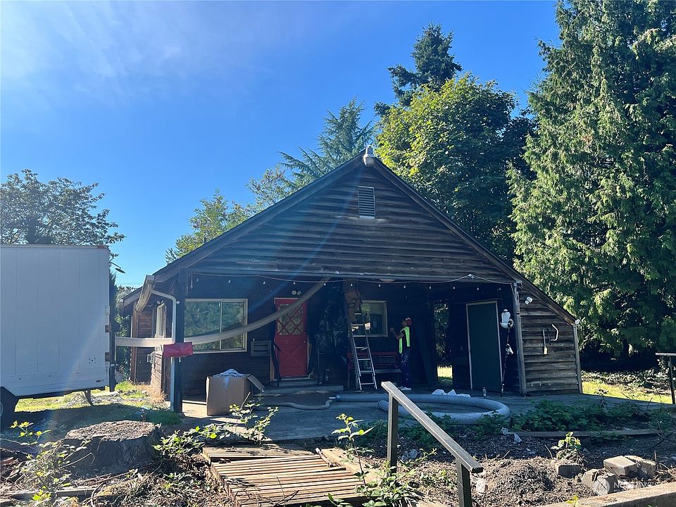 2nd image of 14726 Macadam Road S