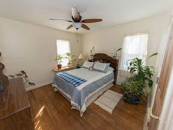 4th image of 22631 Mildred Ave