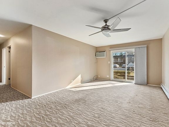 5th image of 1133 Miller Ln APT 105