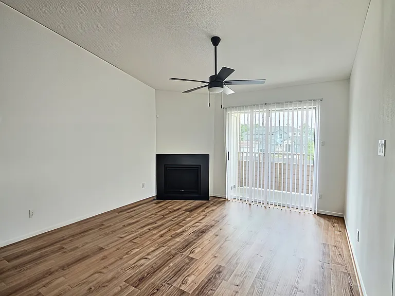 3100 Jeanetta St #810 — Photo 2