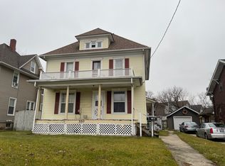 320 Sycamore Rd, Dekalb, IL 60115