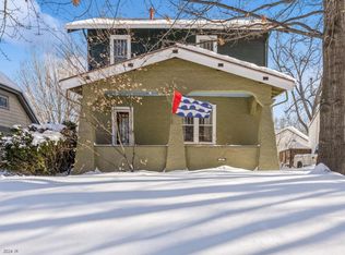 2417 40th St, Des Moines, IA 50310