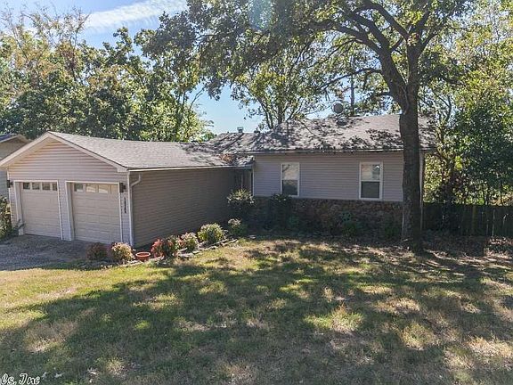 3rd image of 12725 Pleasant Forest Dr