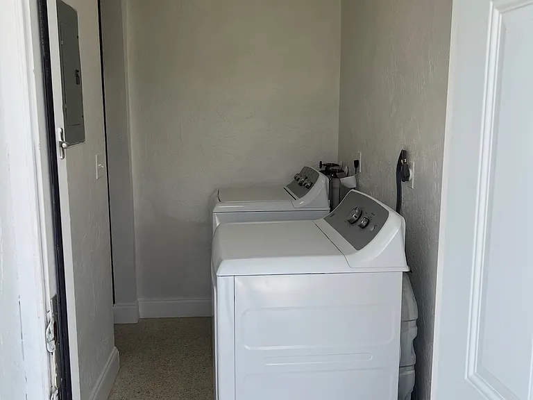 16630 NW 45th Ave — Photo 22