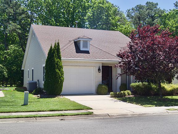 2nd image of 1695 Lacebark Ct