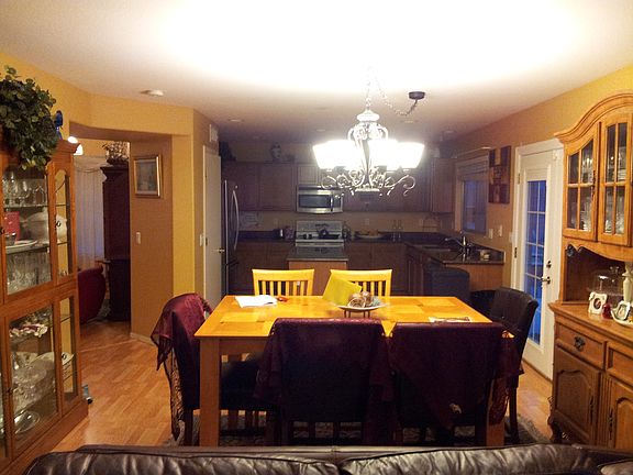 Eat In Kitchen With Island