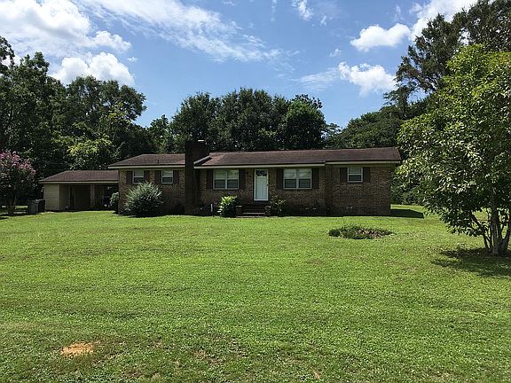 4th image of 3231 Green Valley Dr