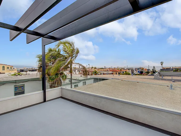 1702 Hermosa Ave #10 — Photo 23