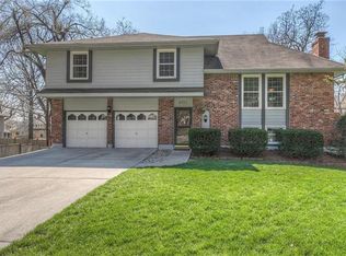 6311 W 57th Ter, Mission, KS 66202