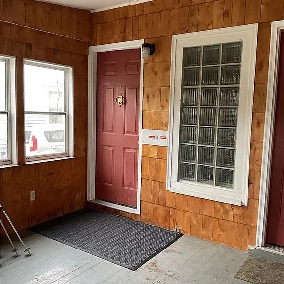 104 Franklin St #2 — Photo 2