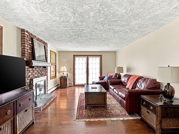 4th image of 6 Laurel Rd