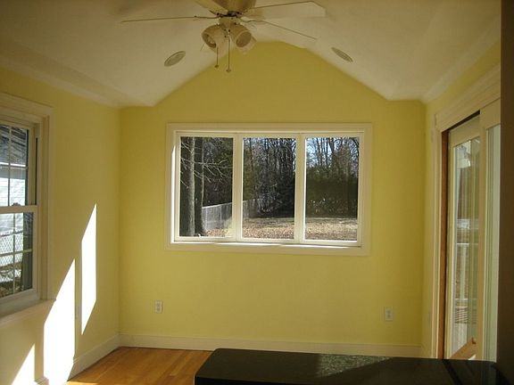 2nd image of 368 Washington St